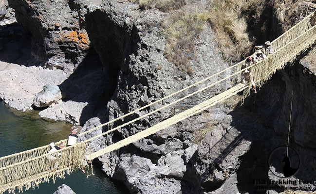 Exploring Q’arañahui and Qeswachaca the Last Rope Bridge